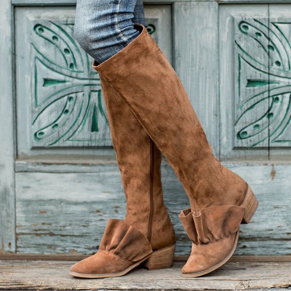 Joyfolie Kailea Girl’s Suede Brown Boots 13 Caramel Nutmeg Tan High Knee Ruffle - Picture 1 of 10